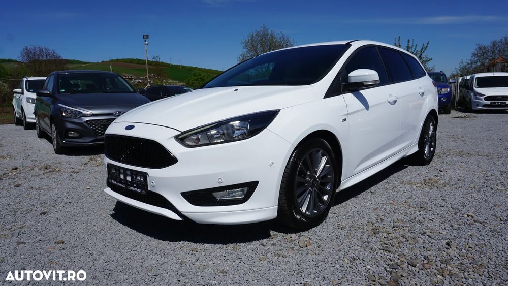 Ford Focus 1.0 EcoBoost Start-Stopp-System ST-LINE DESIGN - 1