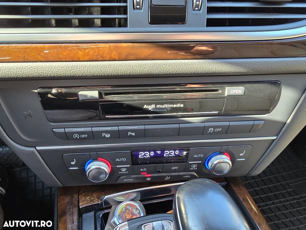 Audi A6 2.0 TDI Ultra S tronic - 13