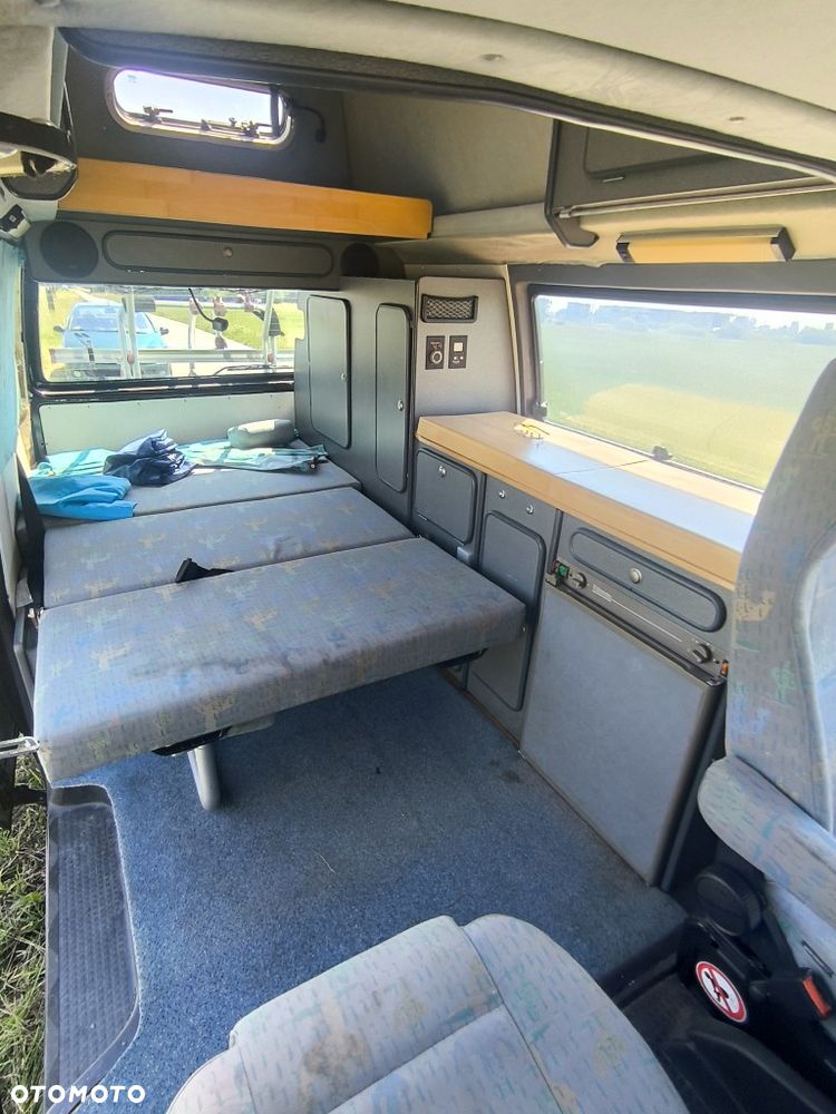Volkswagen Transporter Standard - 13