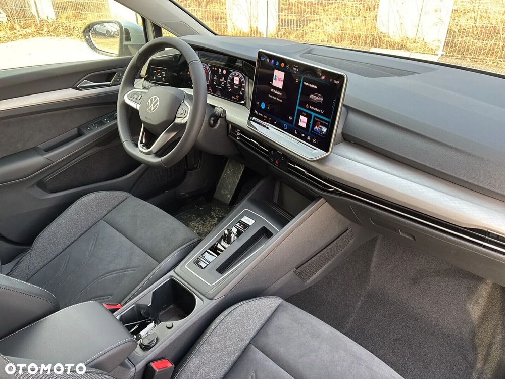 Volkswagen Golf Variant - 25