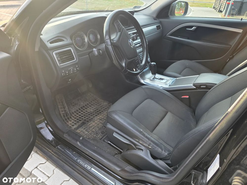Volvo XC 70 - 8