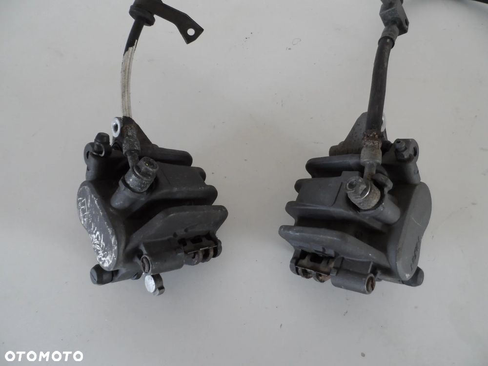 HONDA CBF 600 N zacisk hamulcowy przód P,L - 1