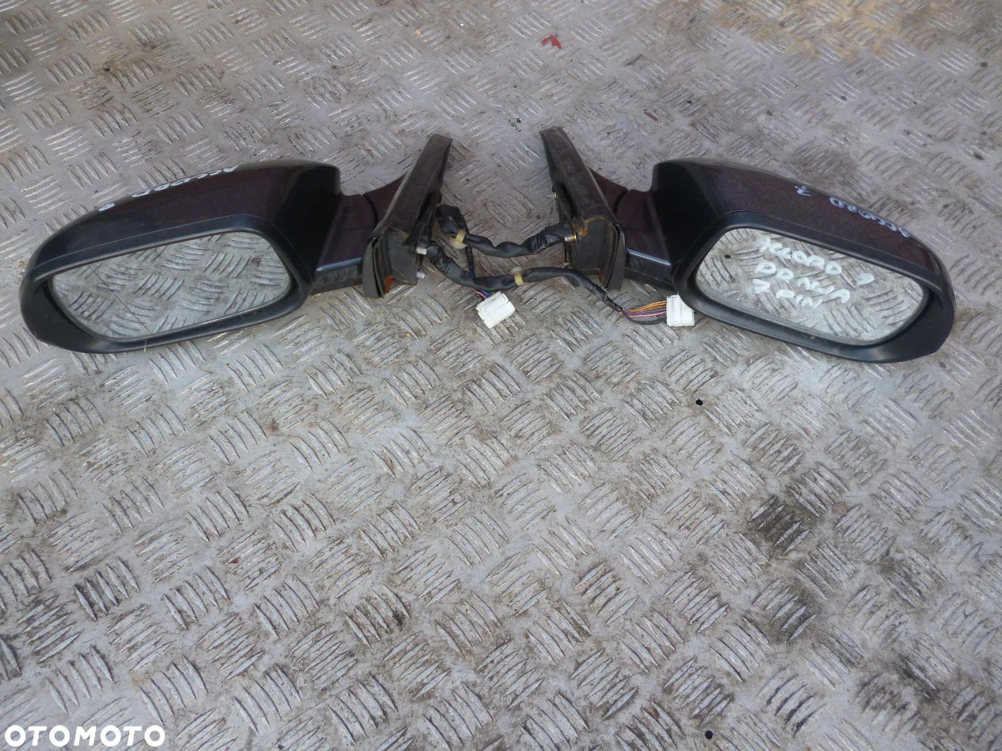 HONDA ACCORD VII LUSTERKO PRAWE LUB LEWE 7PIN - 1