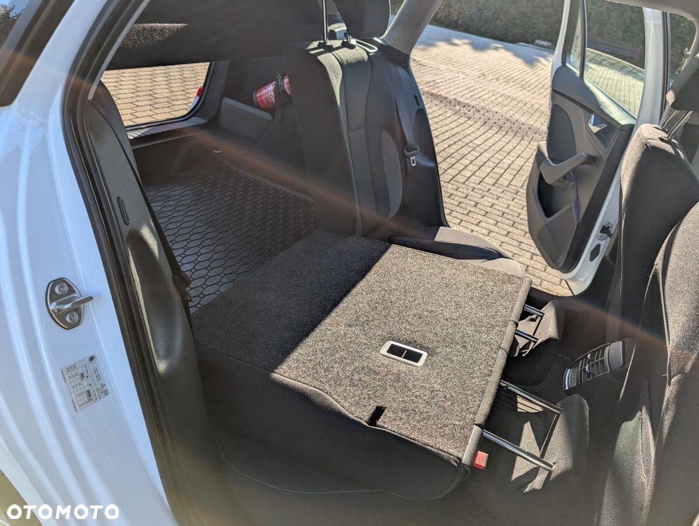 Skoda Kamiq 1.0 TSI Selection DSG - 37