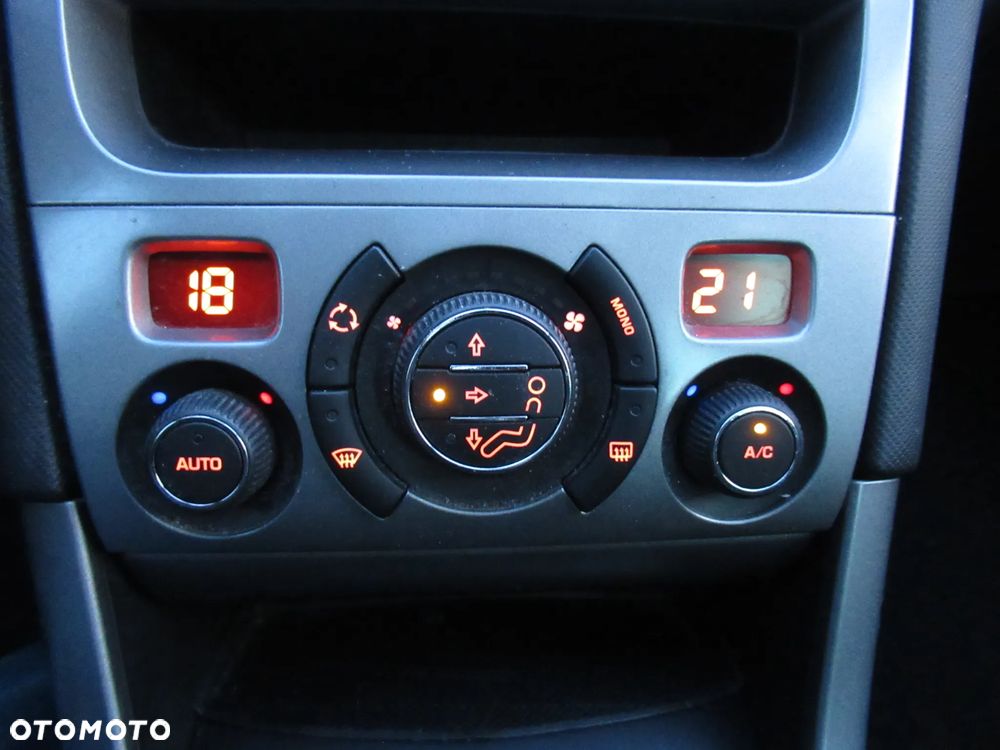 Peugeot 308 - 16
