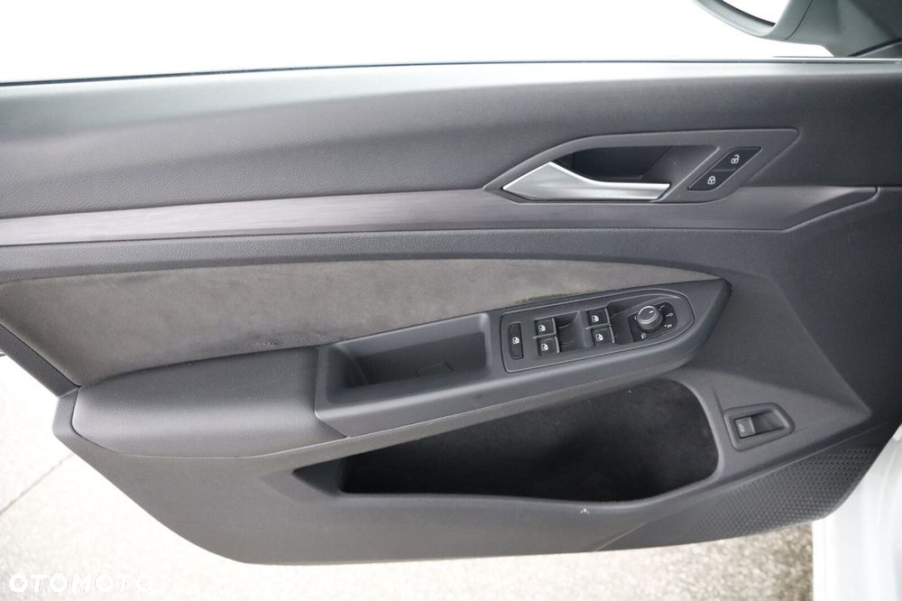 Volkswagen Golf 2.0 TDI Style DSG - 23