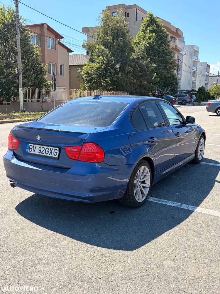 BMW Seria 3 318d - 5