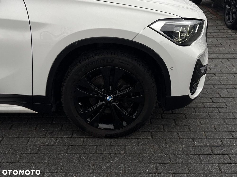 BMW X1 sDrive18i Sport Line - 30