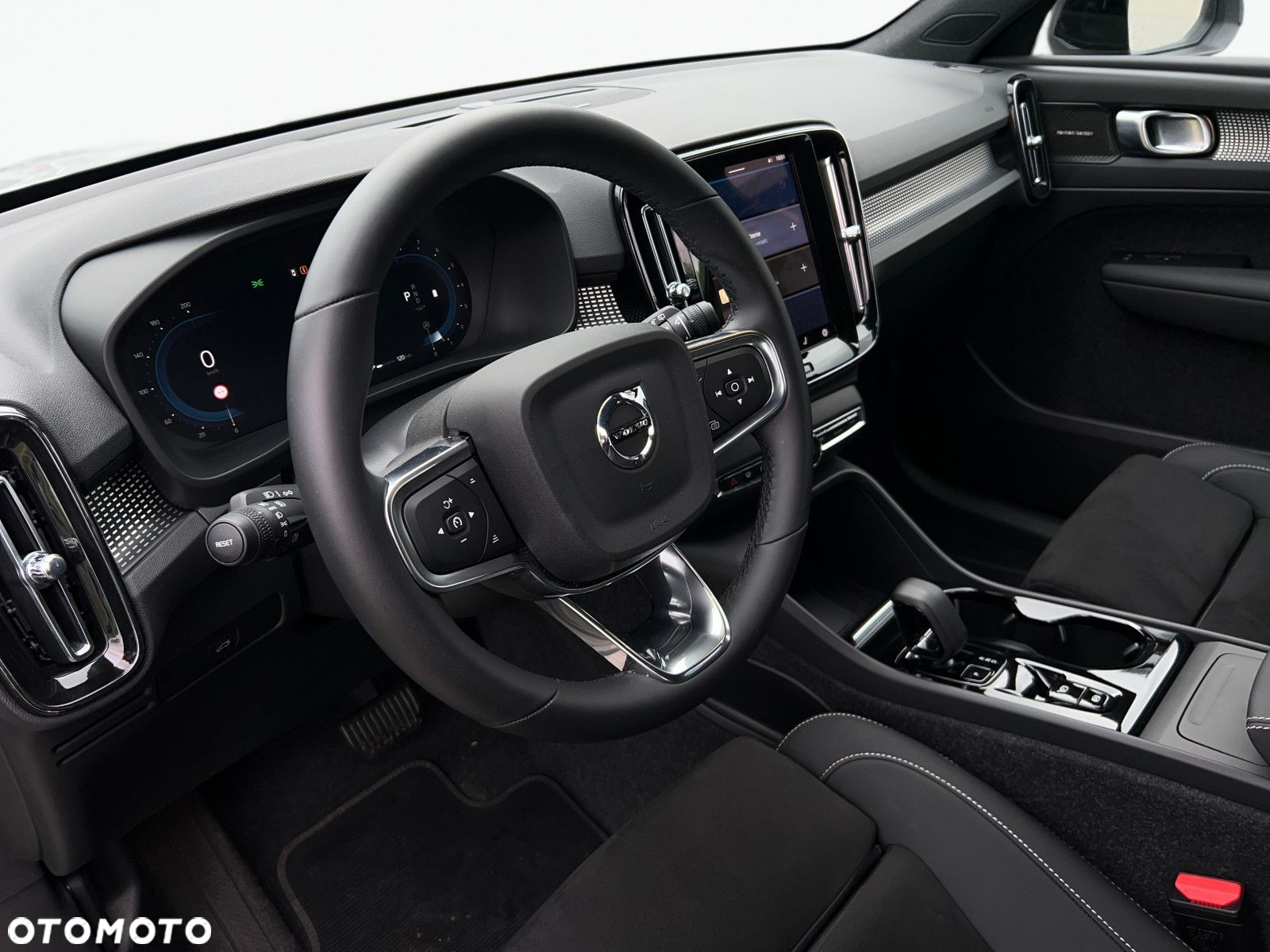 Volvo XC 40 - 9