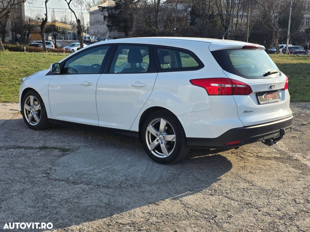 Ford Focus 1.5 EcoBlue Connected - 4