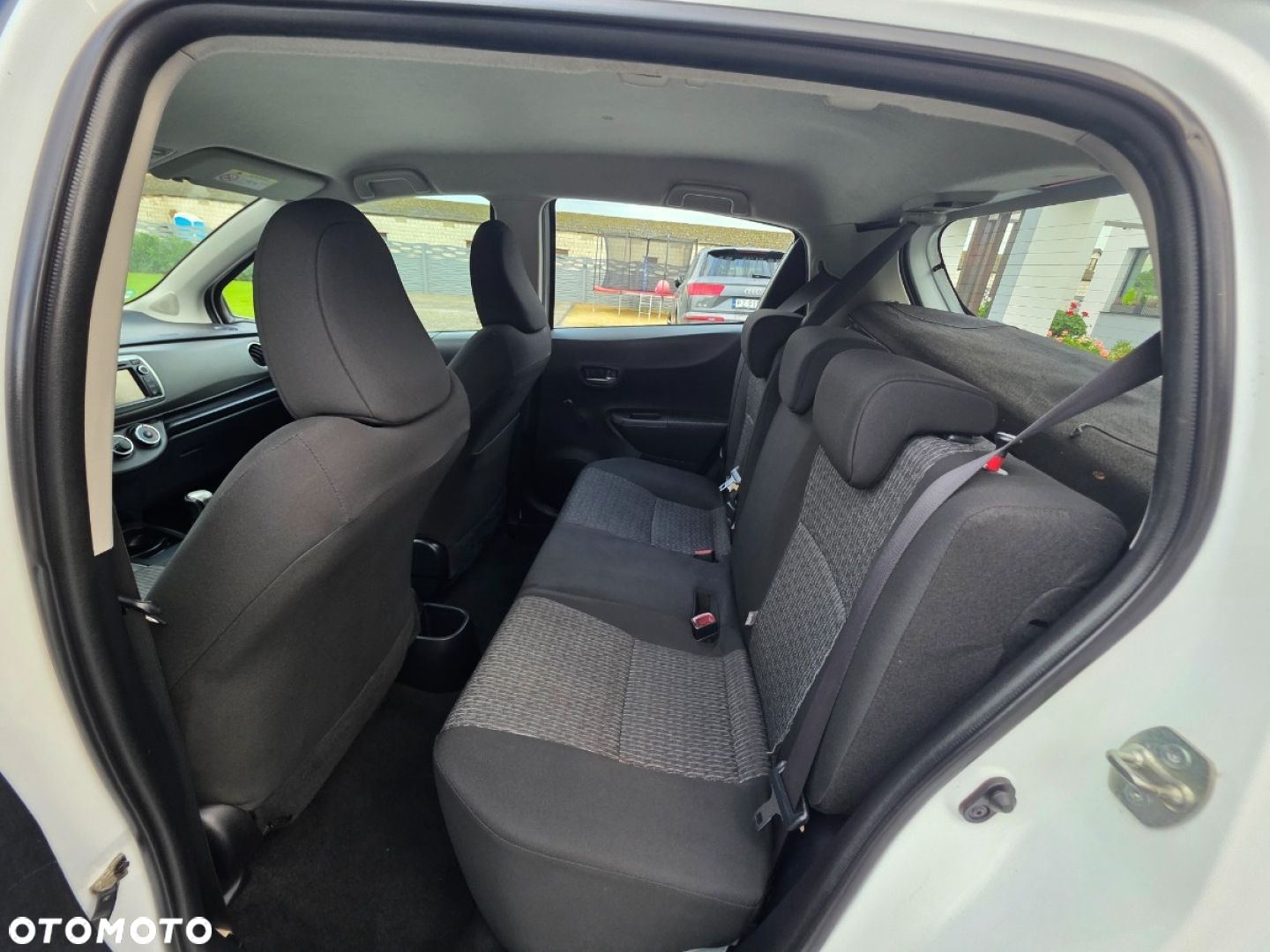 Toyota Yaris - 16