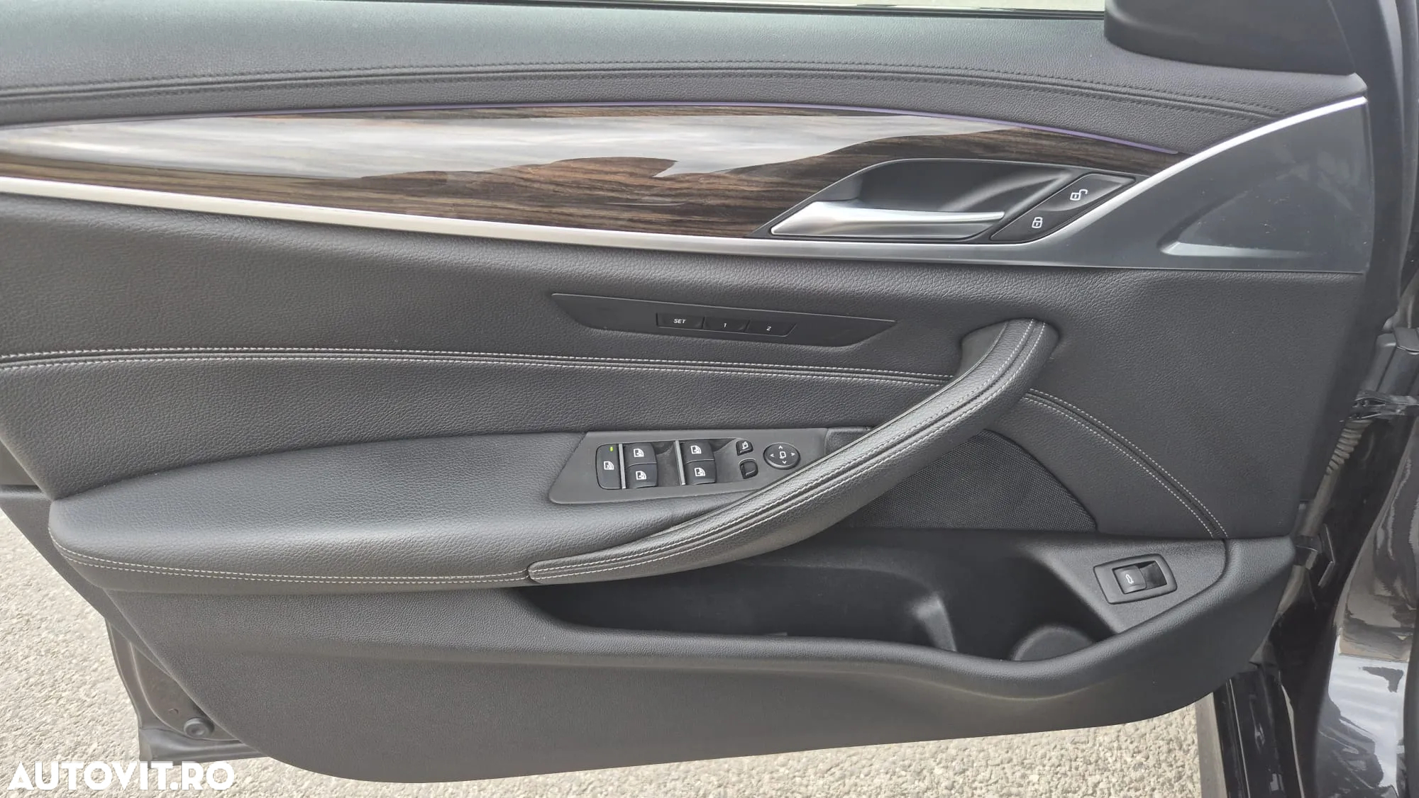 BMW Seria 5 530d xDrive AT MHEV - 20
