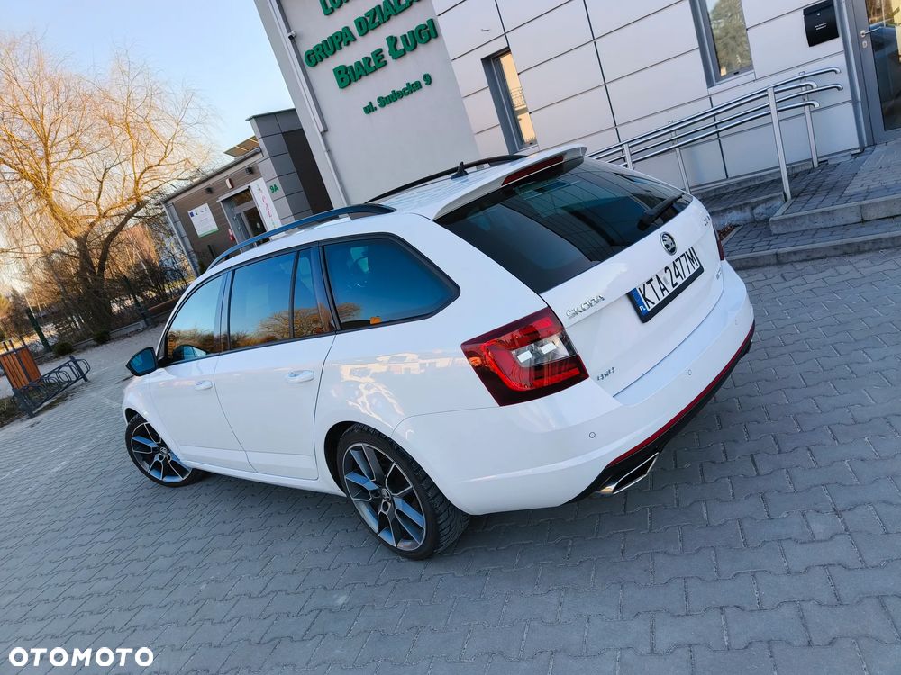 Skoda Octavia 2.0 TDI 4x4 DSG RS - 10