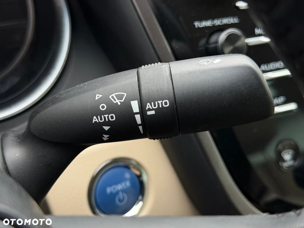 Toyota Camry 2.5 Hybrid Executive CVT - 20