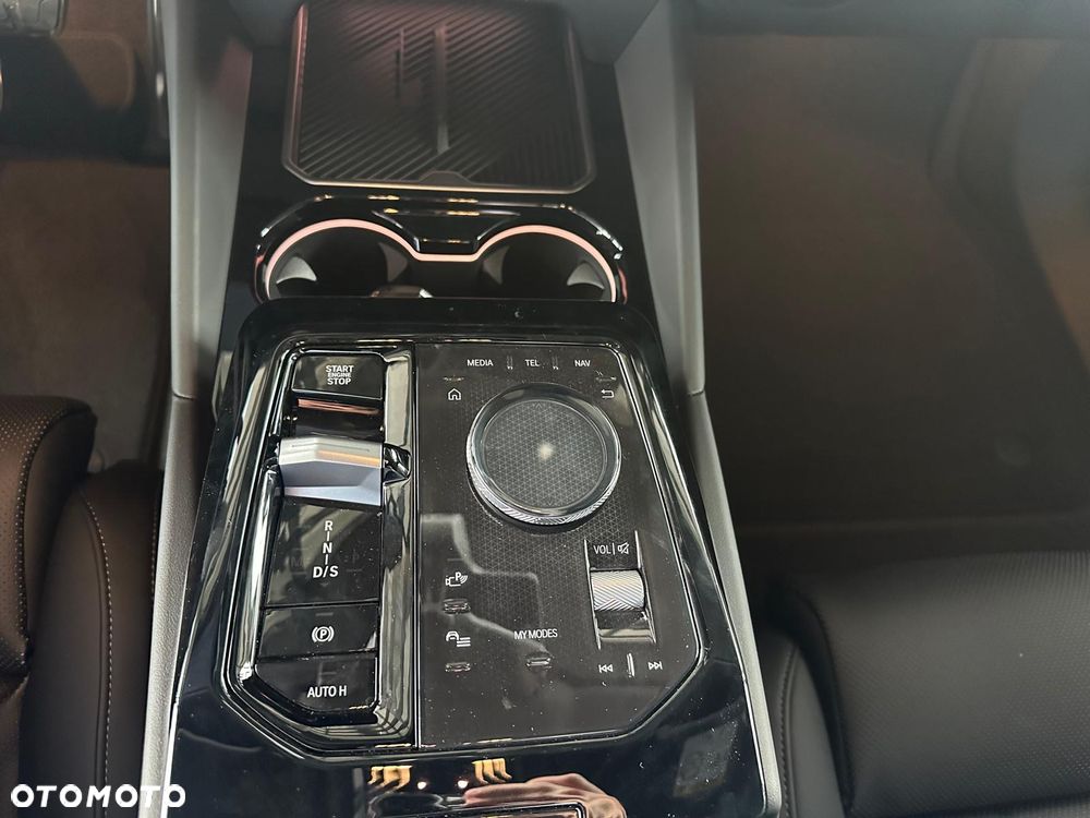 BMW Seria 5 530e xDrive PHEV M Sport - 22