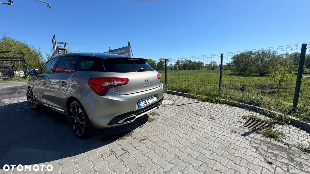 Citroën DS5 2.0 HDi Hybrid4 SoChic MCP - 4