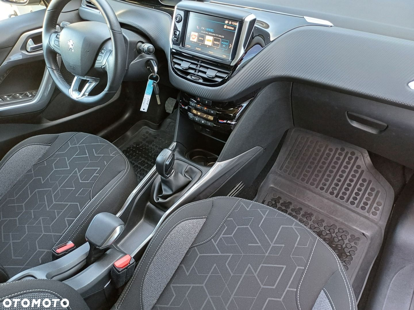 Peugeot 2008 - 12