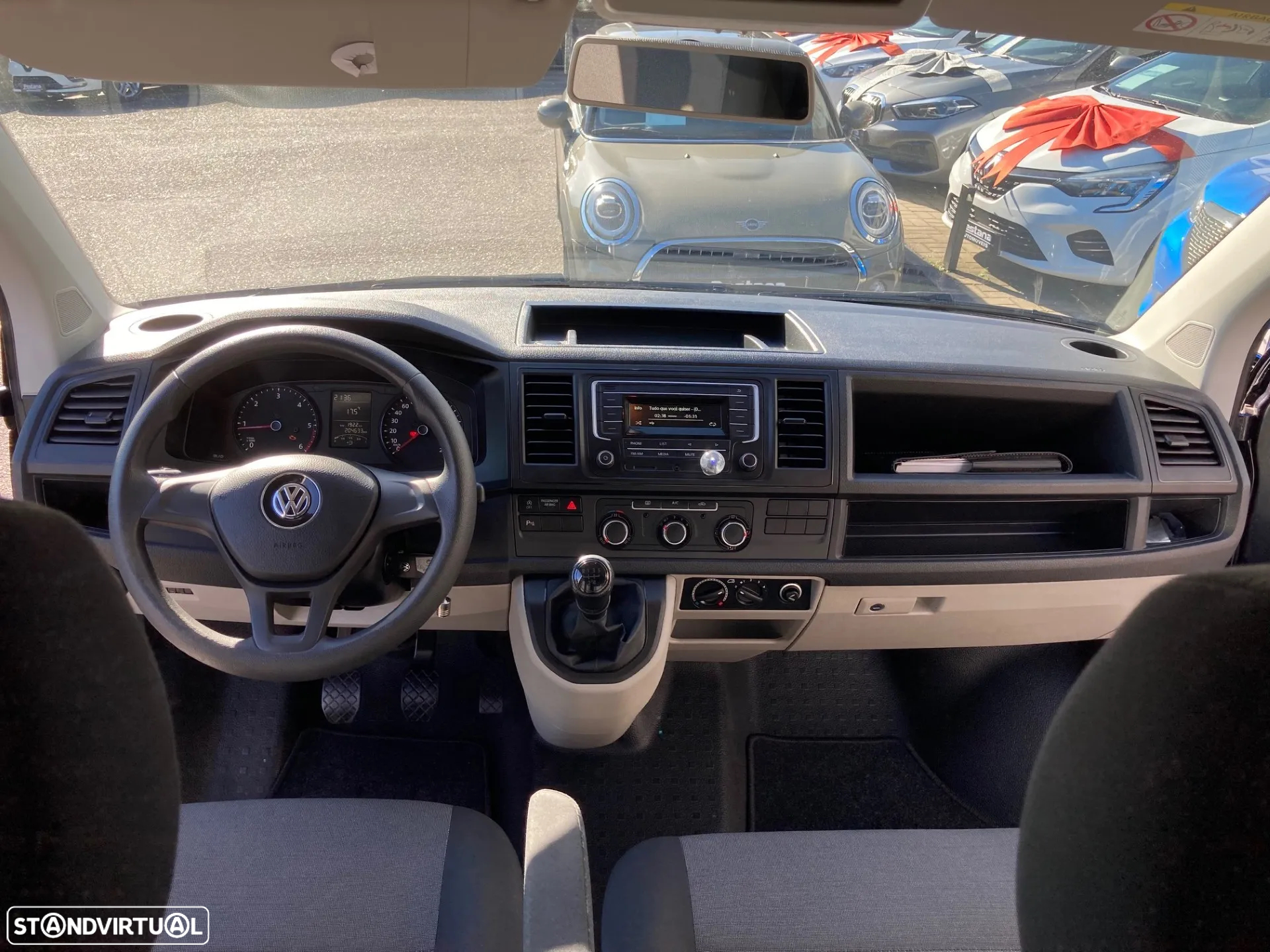 VW Transporter 2.0 TDI Extra AC - 11