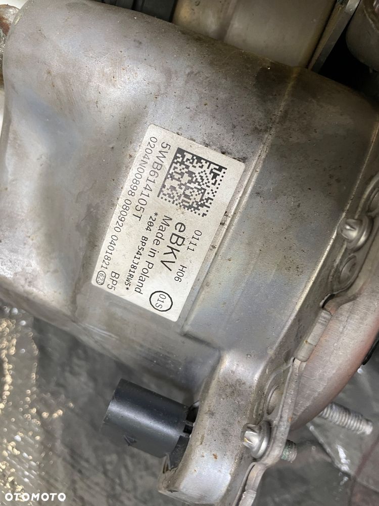 OCTAVIA IV SERWO 5WB614105T serwo mały przebieg 18 tys - 3