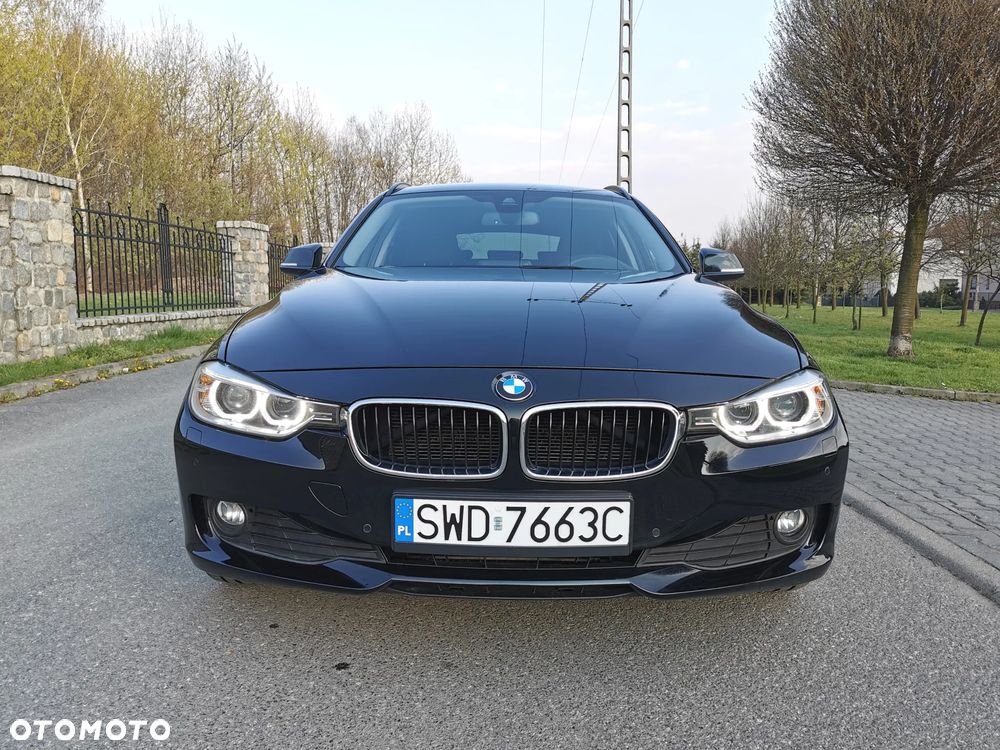 BMW Seria 3 320d xDrive - 5