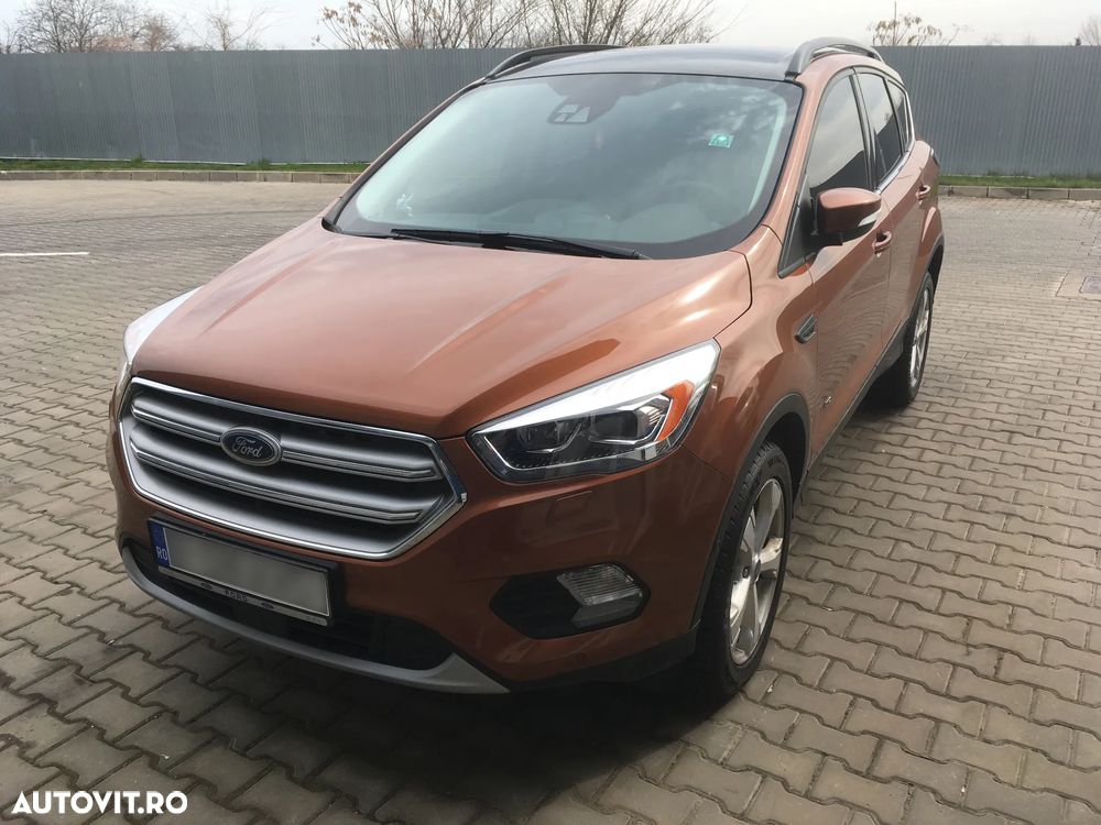 Ford Kuga 2.0 TDCi Powershift 4WD Titanium - 1
