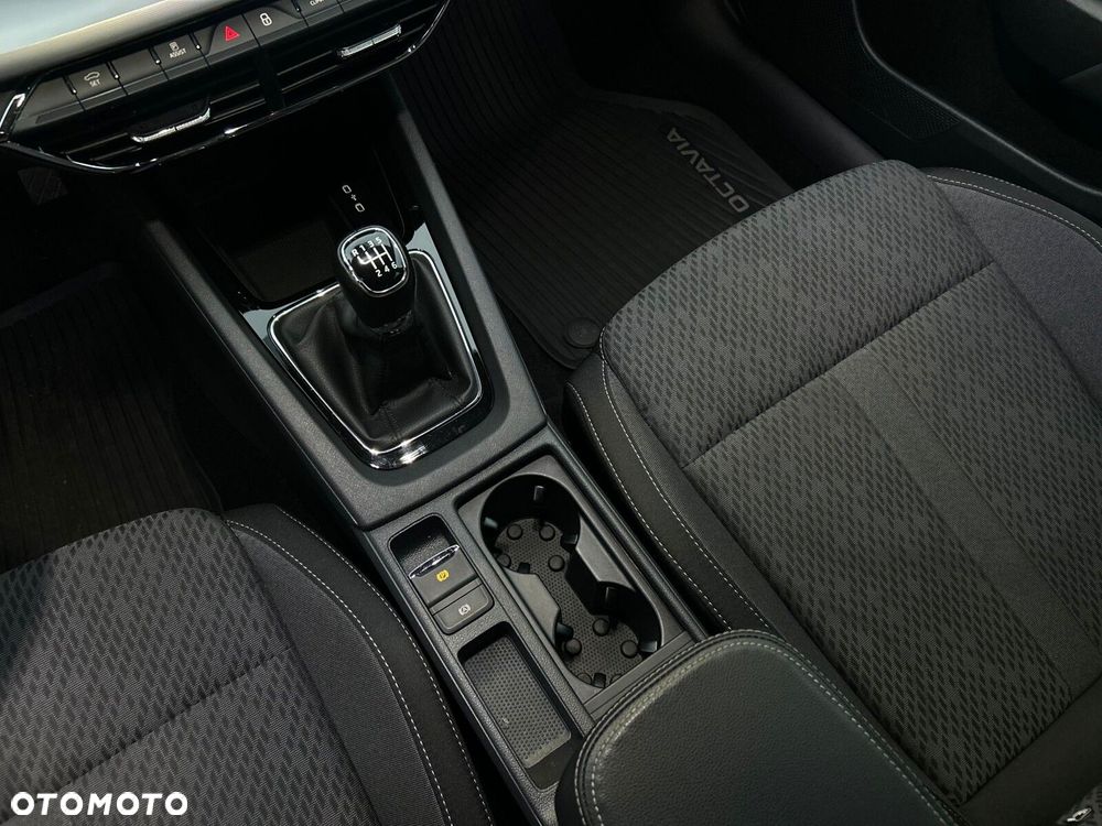 Skoda Octavia 2.0 TDI Style - 16