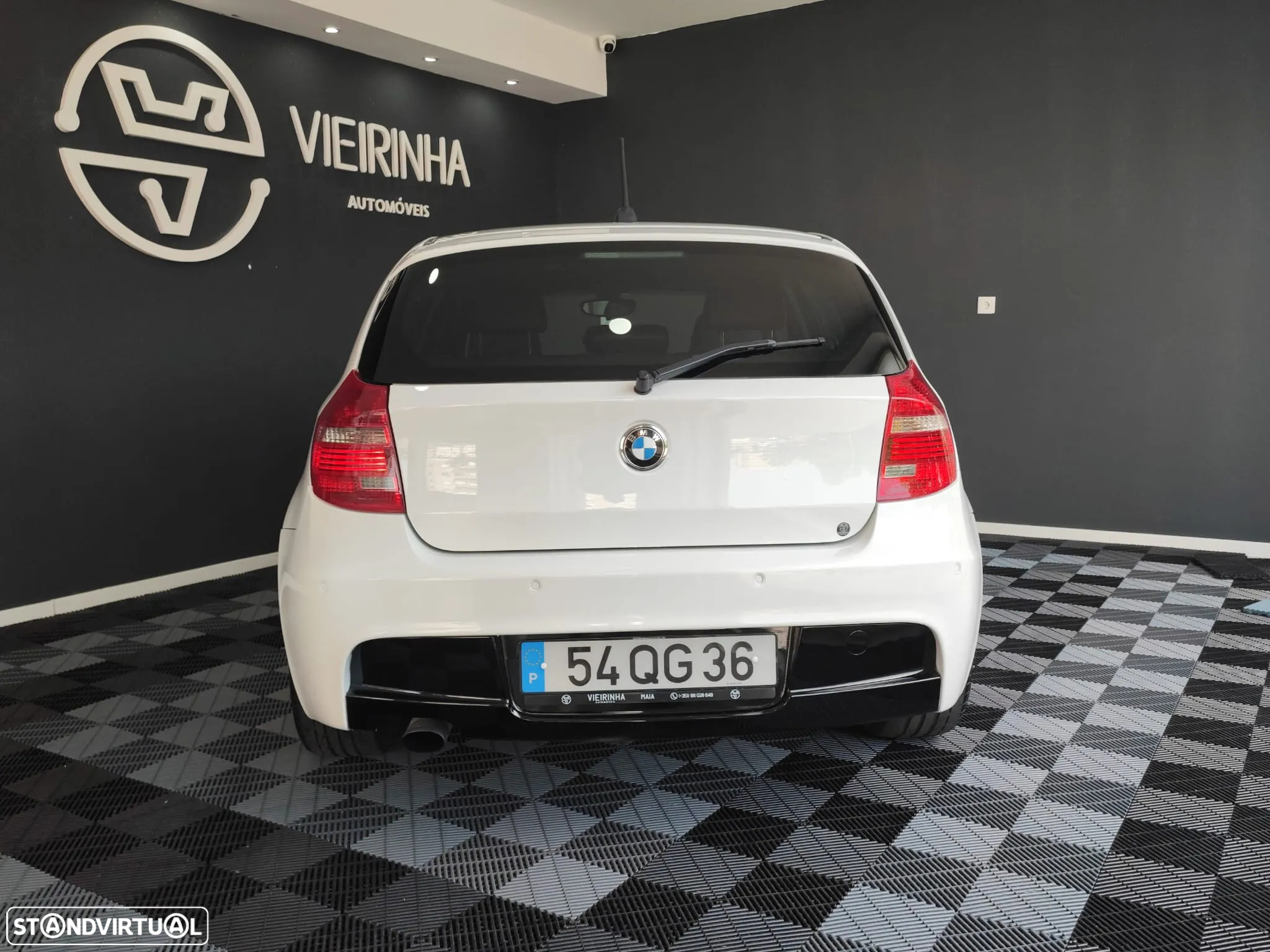 BMW 118 d Pack M - 14
