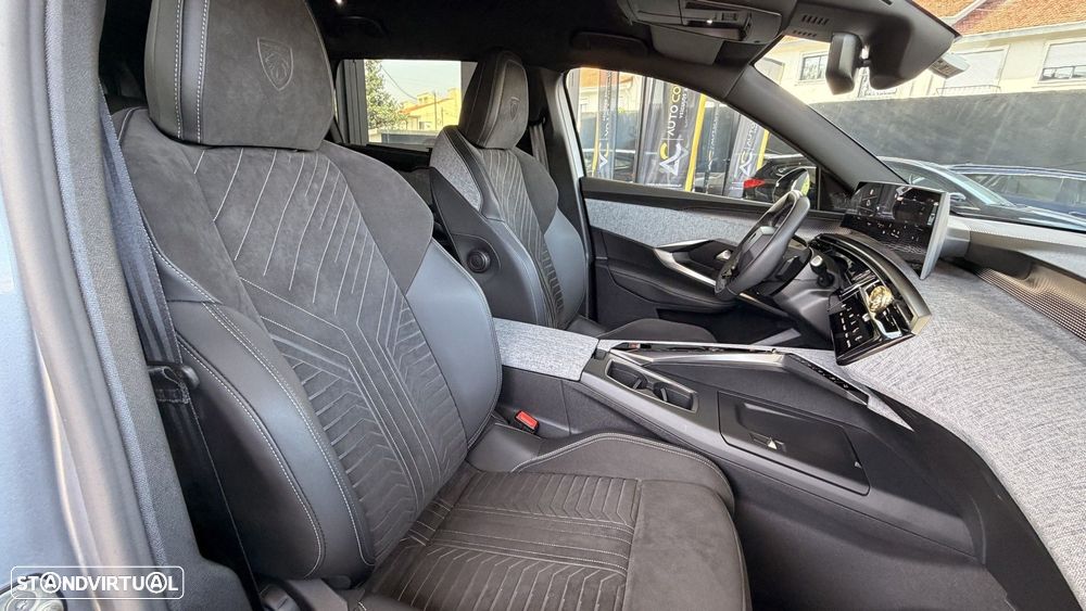 Peugeot 5008 1.2 Hybrid GT e-DCS6 - 27