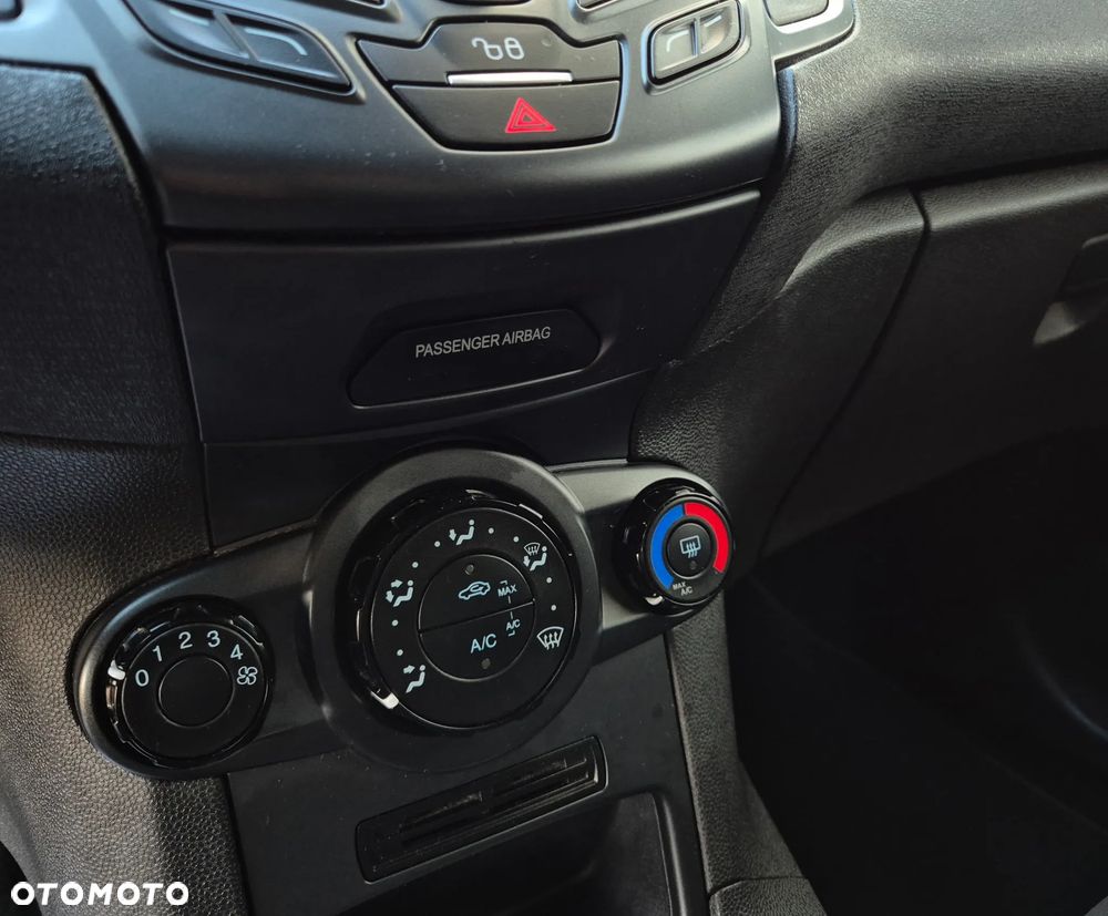 Ford Fiesta - 18