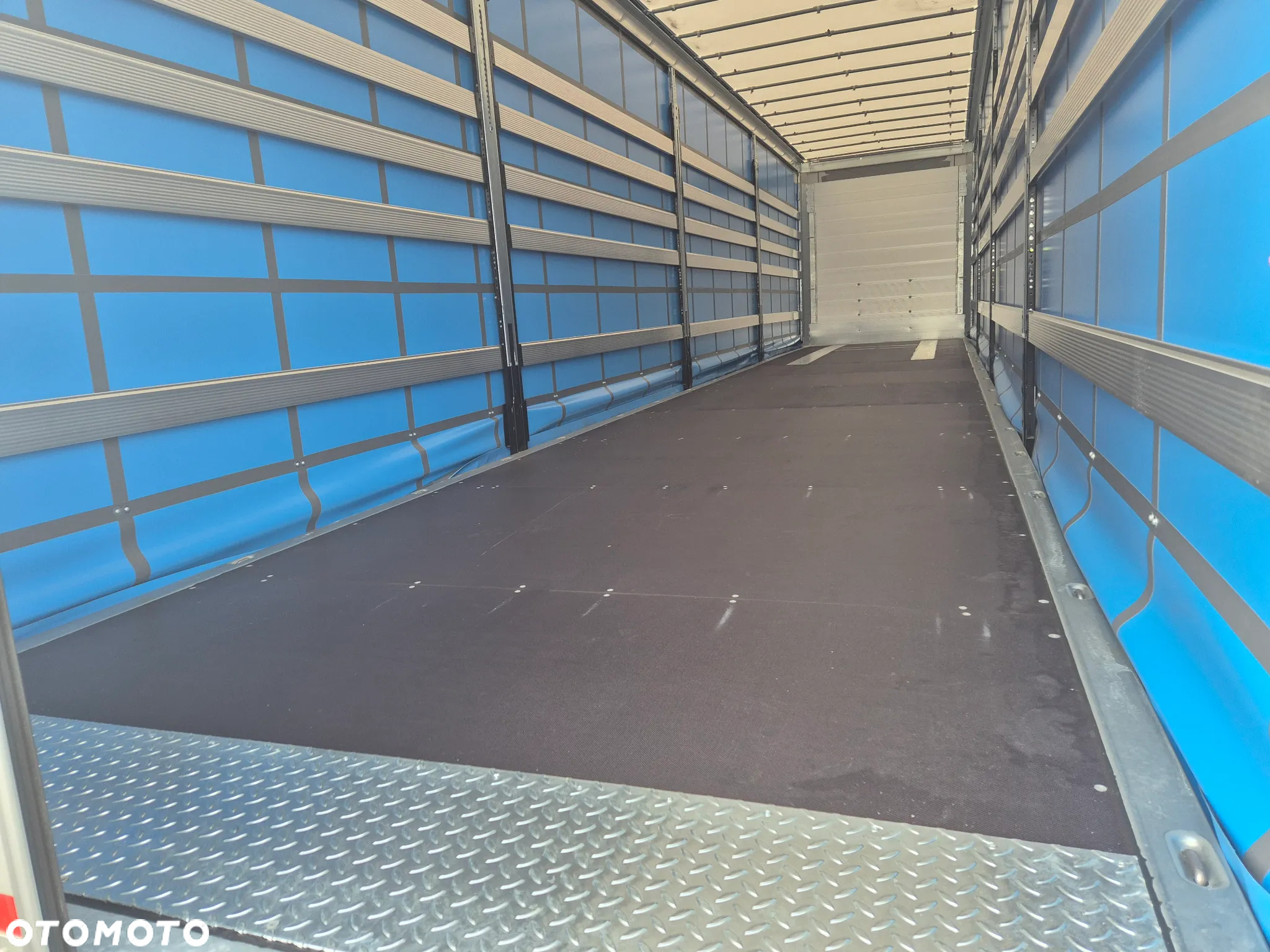 Schmitz Cargobull 2024 NOWA, VARIOS , ROZSUWANE SŁUPKI - 3