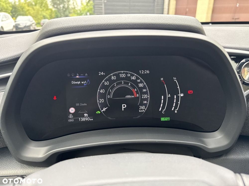 Lexus LBX 1.5 Hybrid - 2