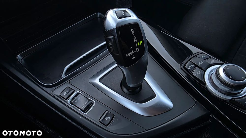 BMW Seria 3 - 17