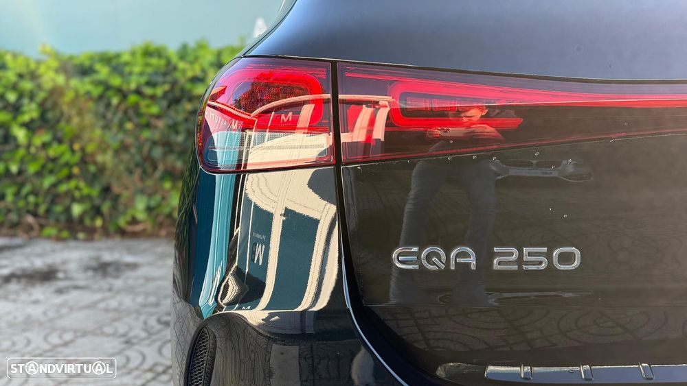 Mercedes-Benz EQA 250 - 28