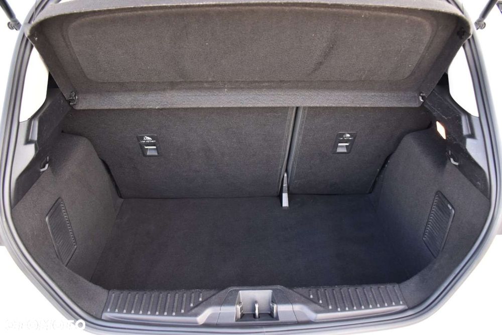 Ford Fiesta 1.0 EcoBoost Start-Stop SYNC Edition - 19