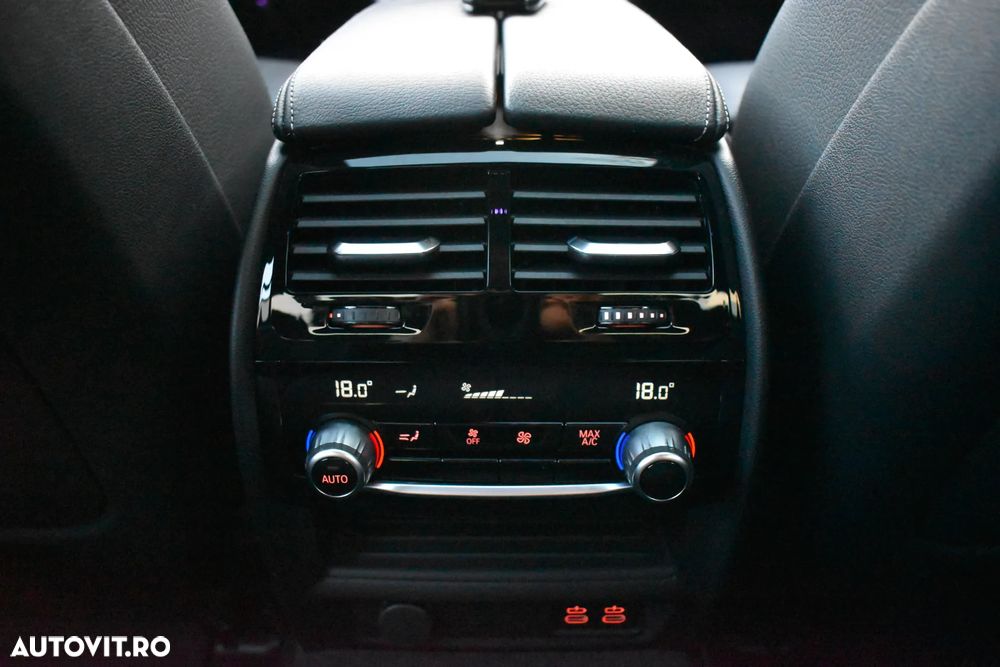 BMW Seria 5 530e Aut. Luxury Line - 30