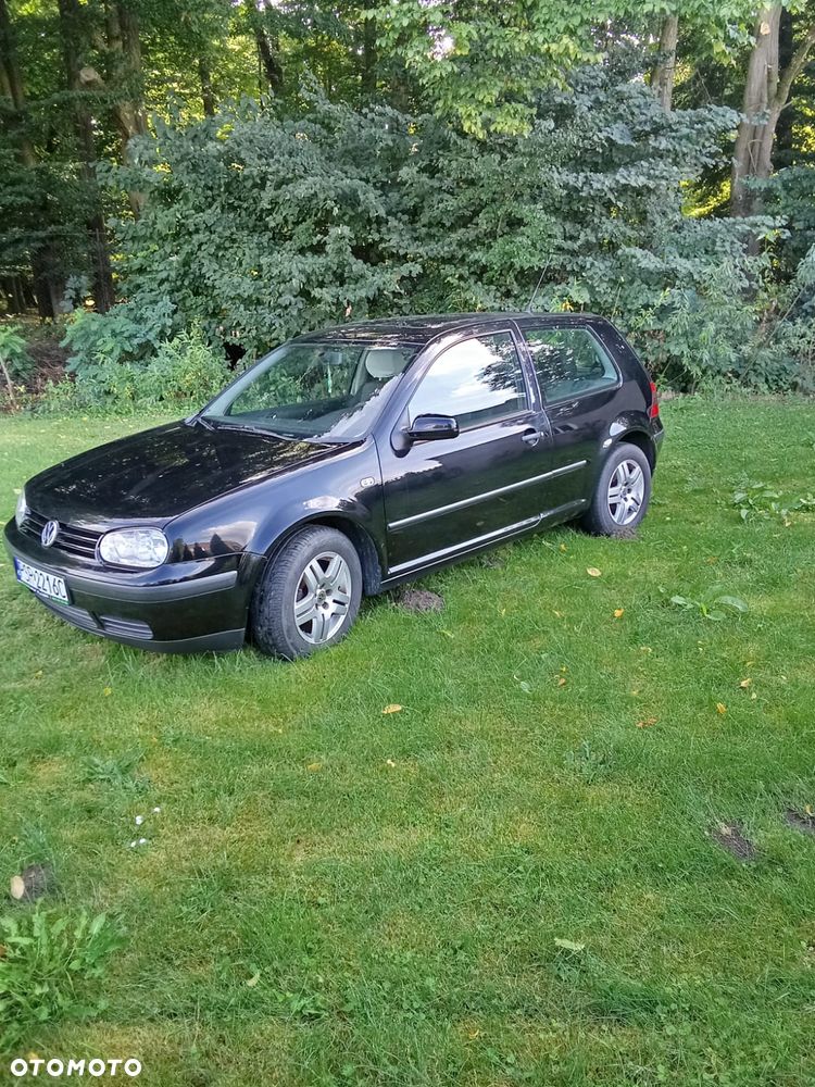 Volkswagen Golf 1.4 Basis - 2