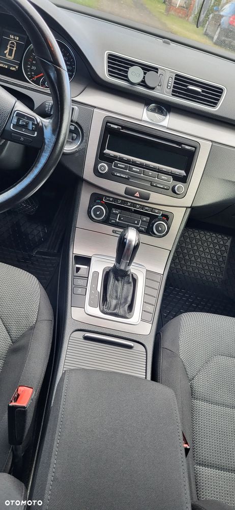 Volkswagen Passat - 23