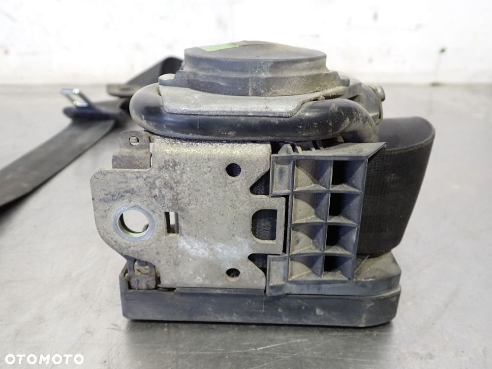 PAS PRAWY PRZEDNI BEZPIECZEŃSTWA VOLKSWAGEN T4 - 6