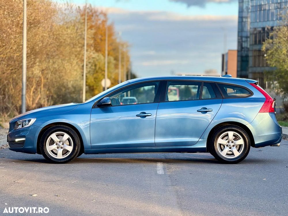 Volvo V60 D2 Geartronic Powershift Momentum - 10