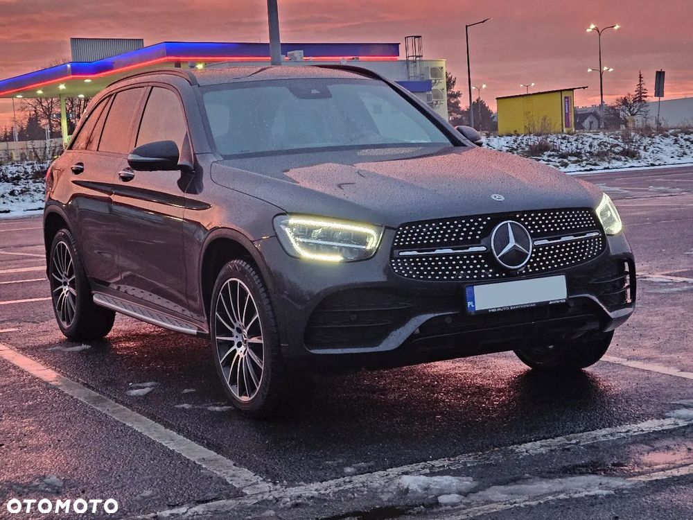 Mercedes-Benz GLC - 14