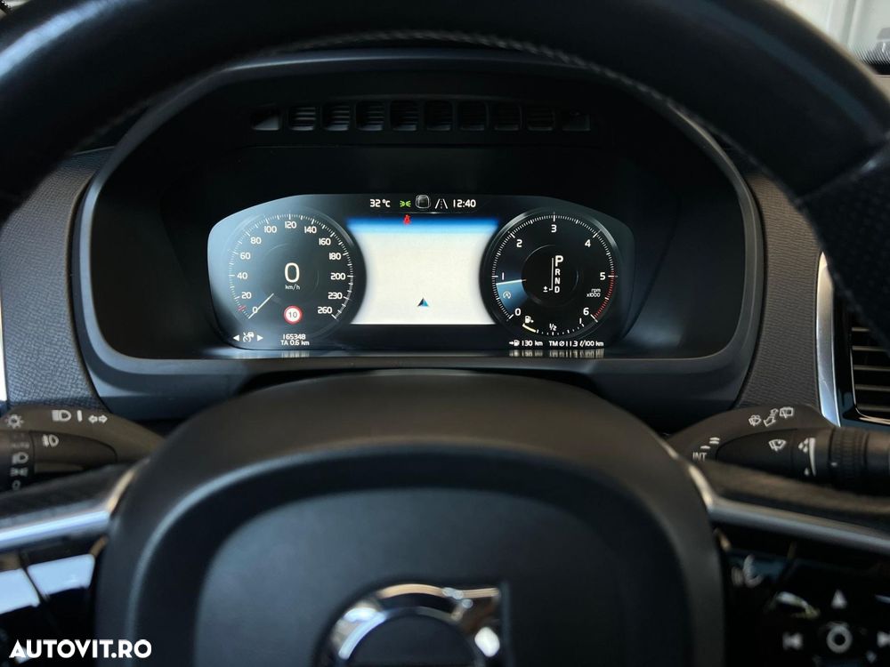 Volvo XC 90 - 20