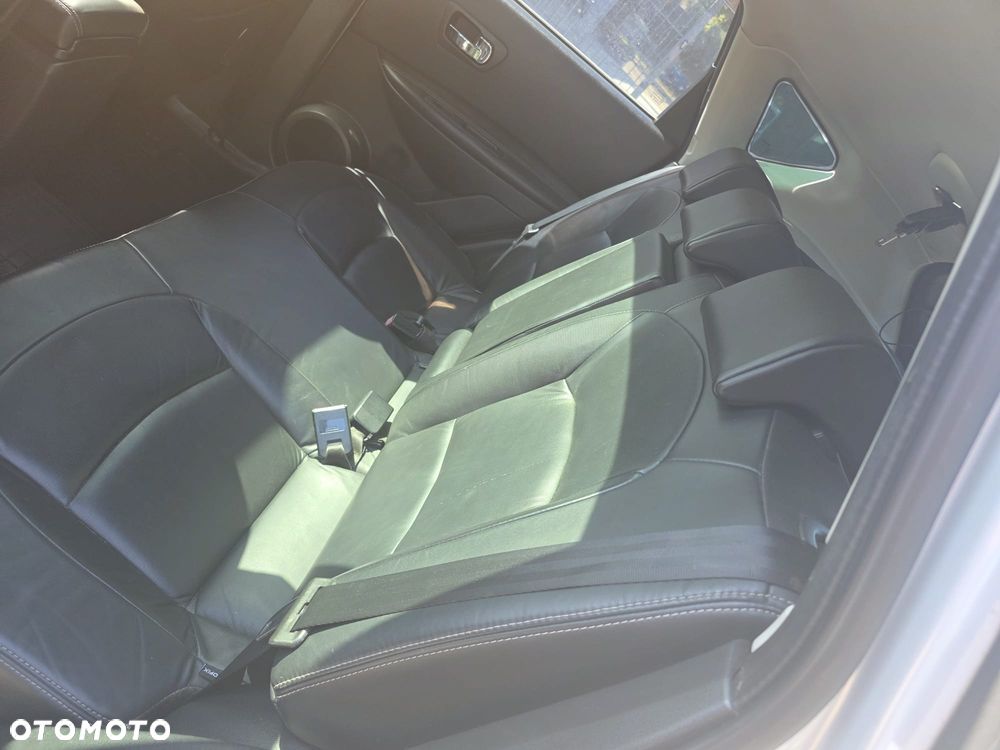 Nissan Qashqai 2.0 dCi 4 x 4 DPF tekna - 14