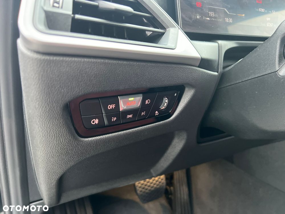 BMW Seria 3 318d MHEV Sport Line - 19