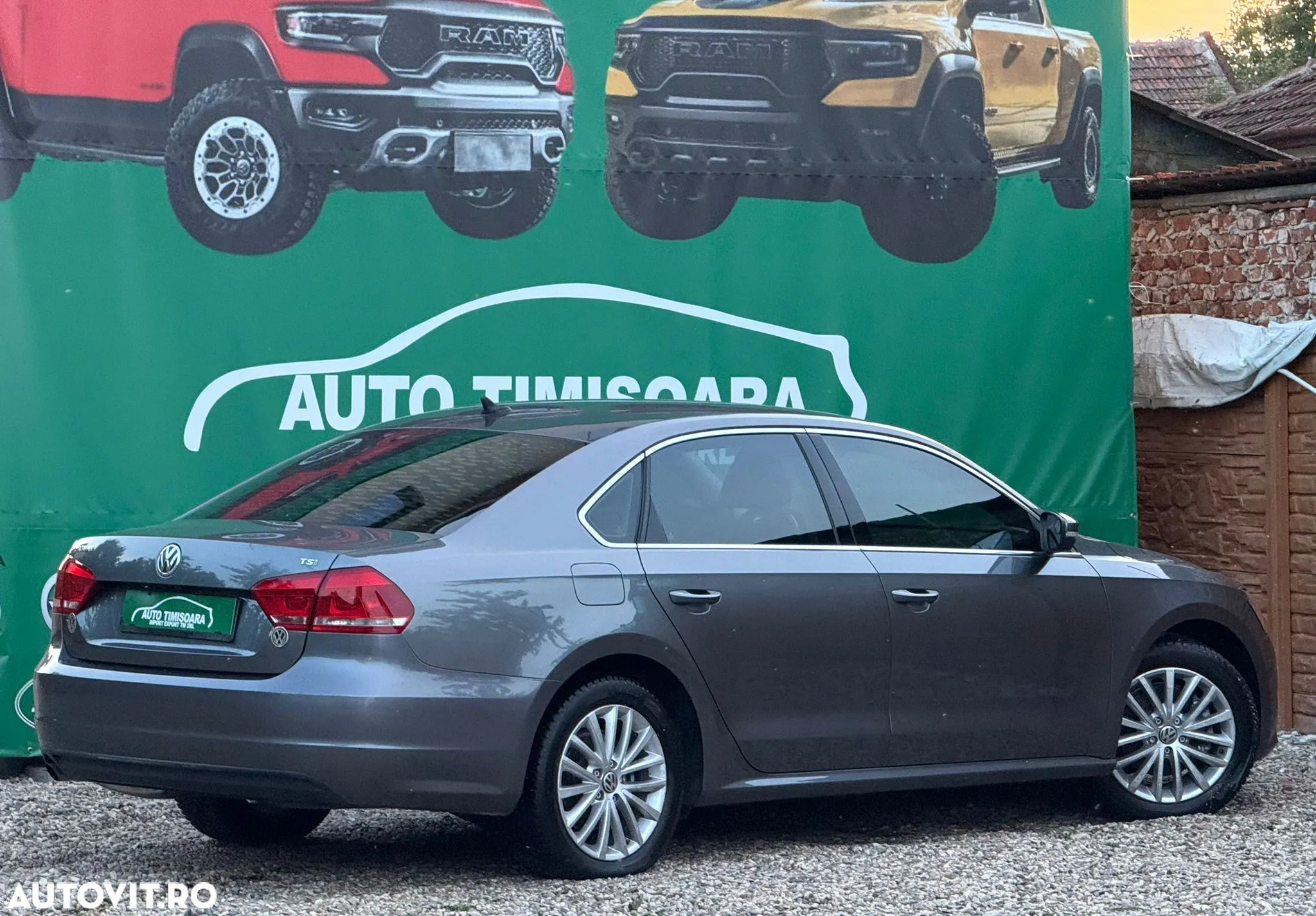 Volkswagen Passat - 3
