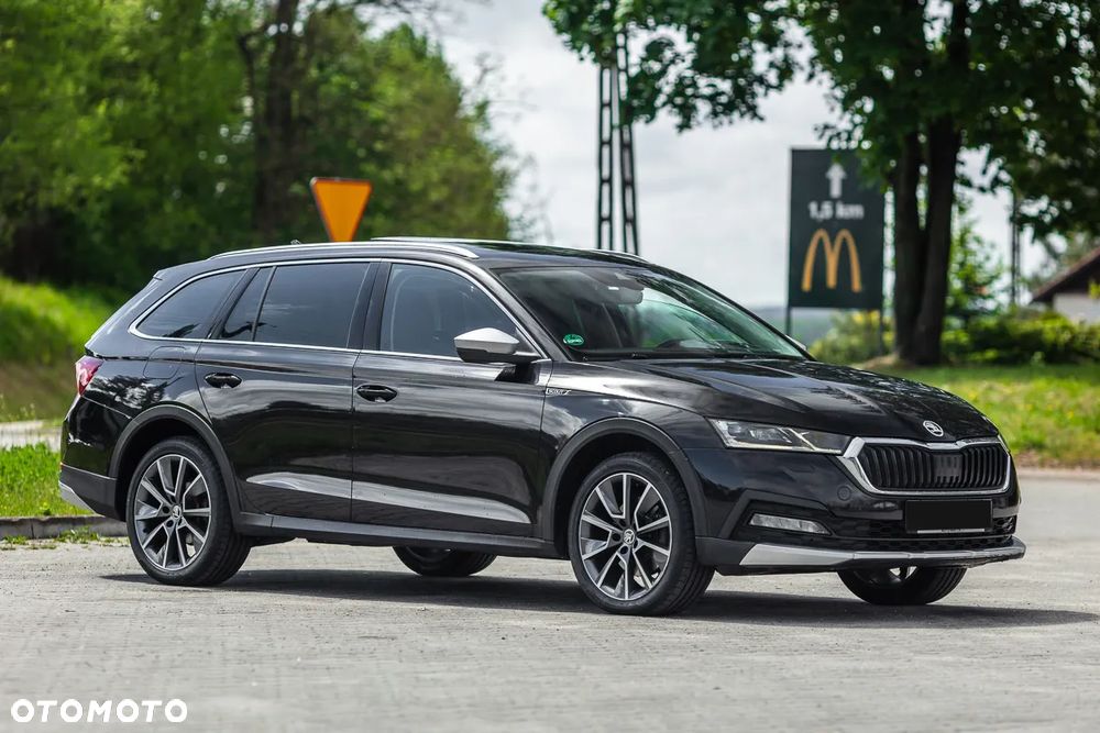 Skoda Octavia 2.0 TDI DSG 4x4 Scout - 1