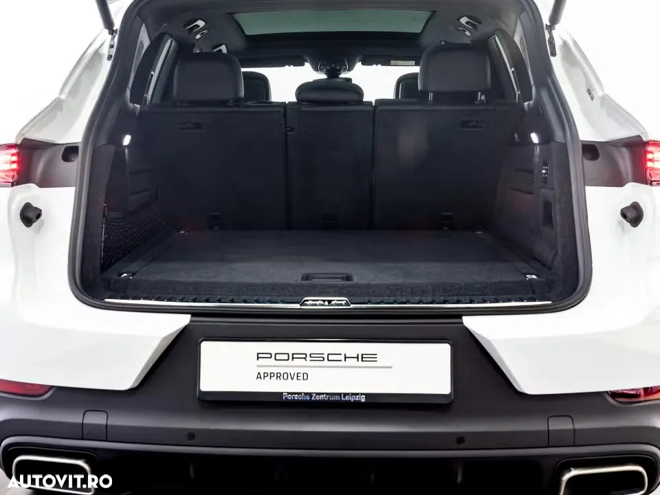Porsche Cayenne - 10