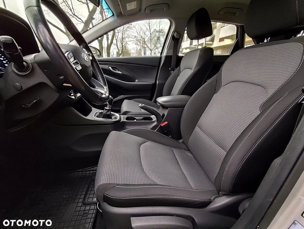 Hyundai i30 1.4 Classic + - 7