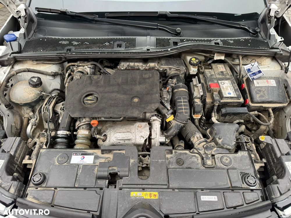 Citroën C4 BlueHDi 110 Stop&Start FEEL PACK - 37