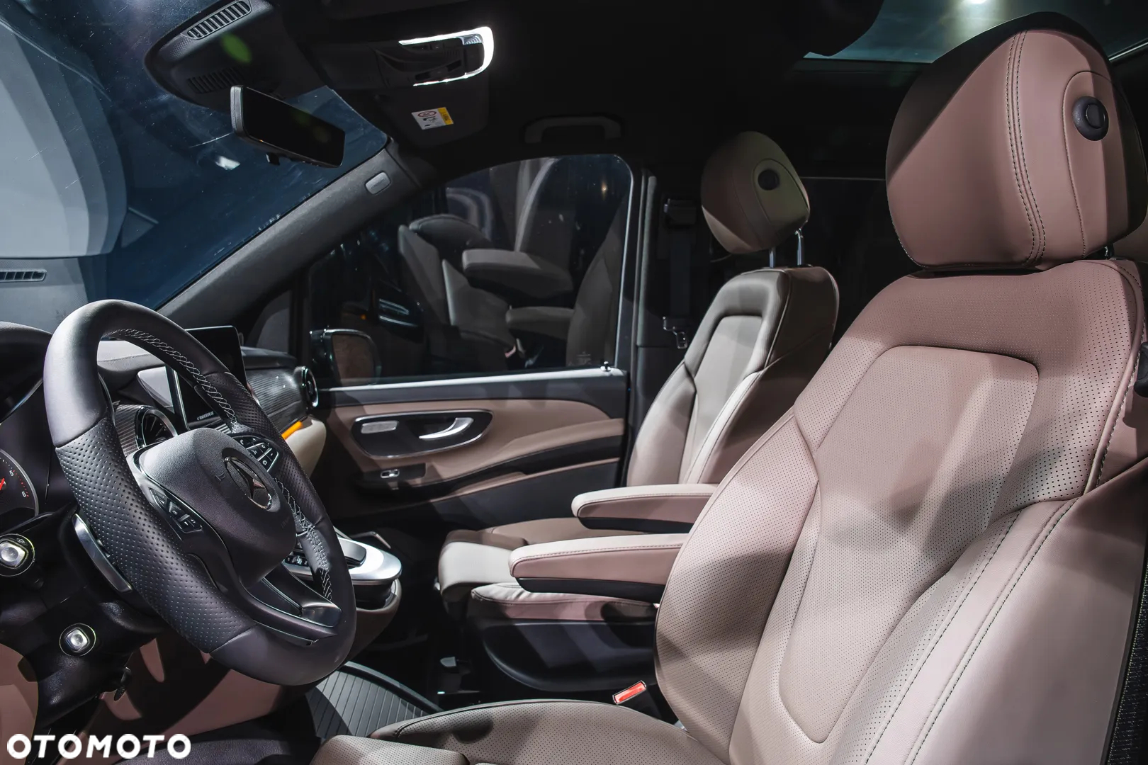 Mercedes-Benz Klasa V 300 d 4-Matic Avantgarde 9G-Tronic (d³ugi) - 21