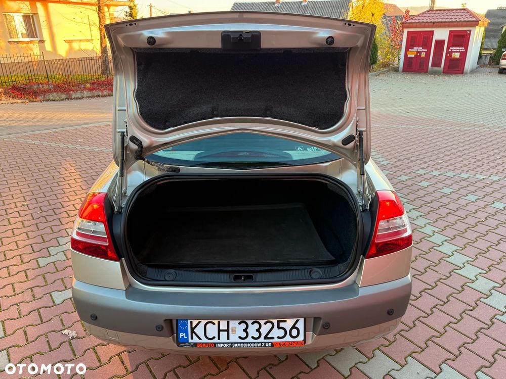 Renault Megane 1.6 16V Privilege - 34